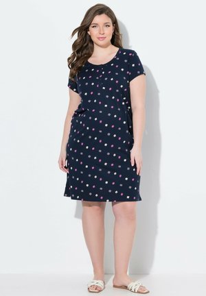 Navy-blaues Kurzarmkleid mit weißen, pinken und lila Blumenmustern. Weicher Stoff, lockere Passform, knielang, runder Ausschnitt, Taschen.