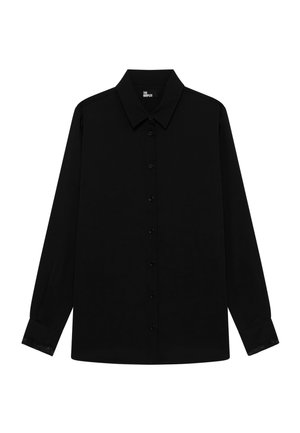 Sort langærmet skjorte med knaplukning og flad krave, der har en glat tekstur og klassisk design, sikret med sorte knapper ned foran.
