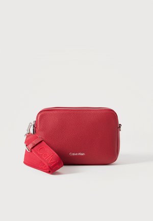 Calvin Klein, WEBBING STRAP CAMERA - Borsa a tracolla - dark red