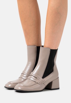 Tamaris High Heel Stiefelette - taupe