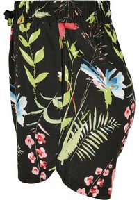 Černé květinové šortky s různorodým vzorem zelených listů, růžových a modrých květin, s elastickým pasem pro pohodlí.
