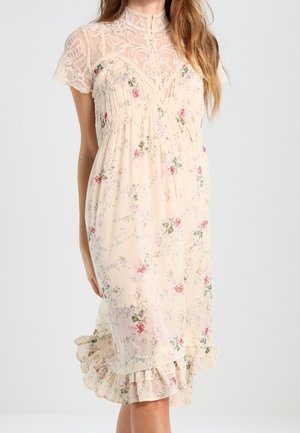 Denní šaty - apricot