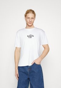 Only & Sons ONSCELEBRITY LIFE TEE UNISEX - Camiseta estampada - bright white