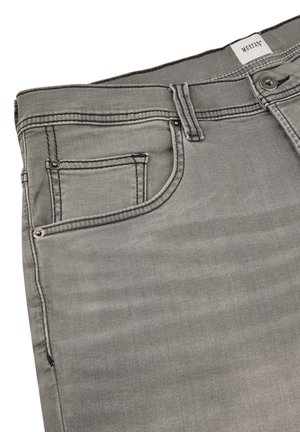 Mustang, CHICAGO - Denim shorts - light grey denim