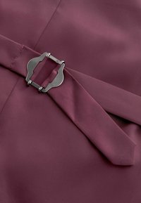 Next REGULAR FIT - Vesta - red