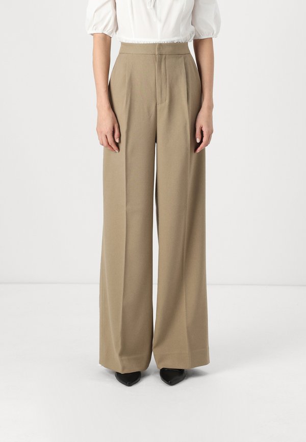 CMTAILOR - Trousers - camel