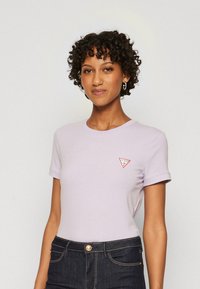 Guess MINI TRIANGLE TEE - T-shirt basic - new light lilac