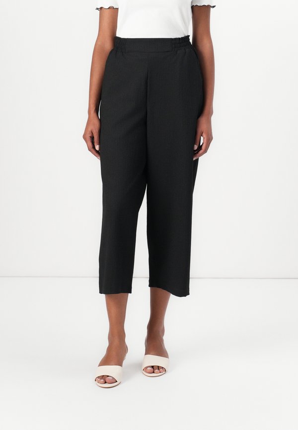 STRUCTURED CULOTTE - Trousers
