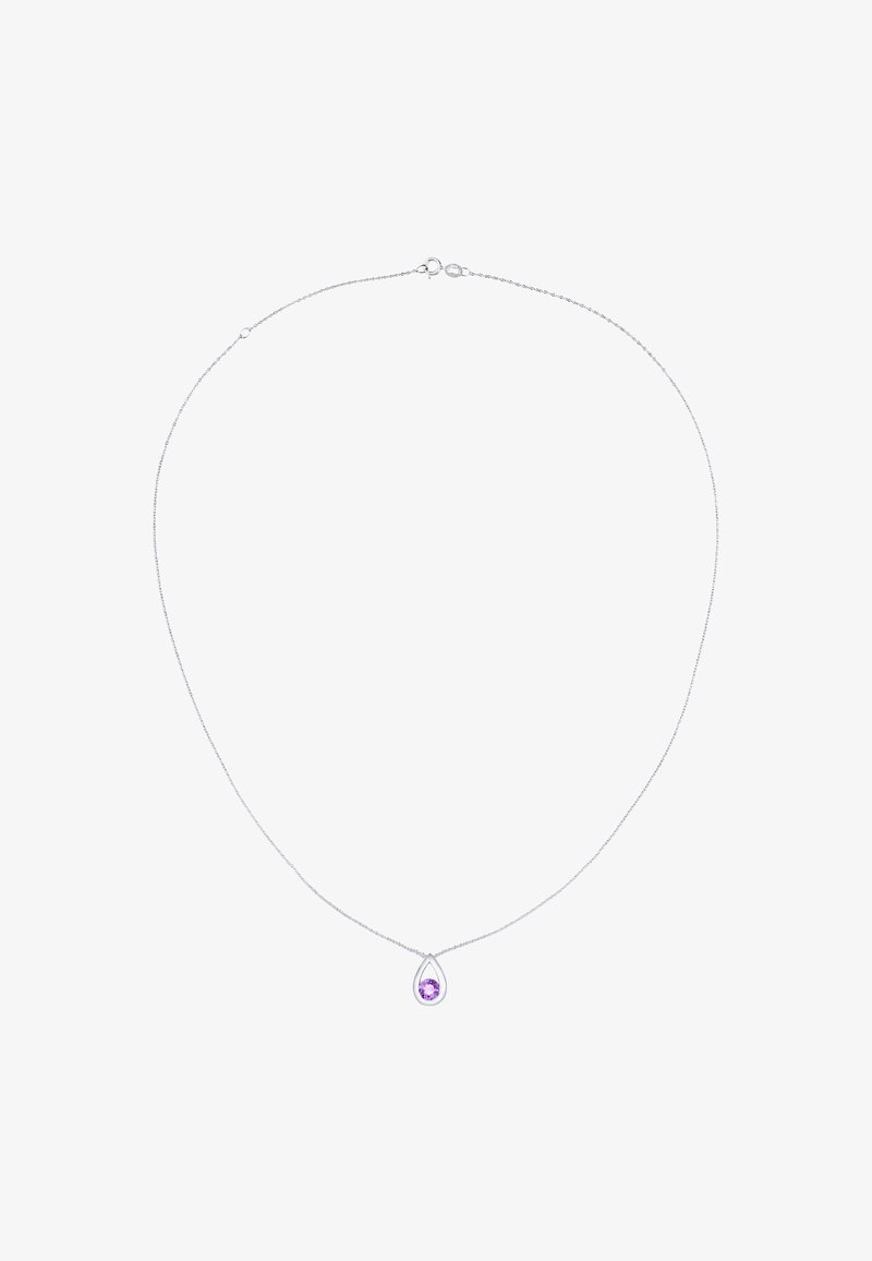 Collar de cadena de plata con un colgante en forma de lágrima que presenta una gema púrpura en el centro, exhibiendo un diseño elegante y minimalista.