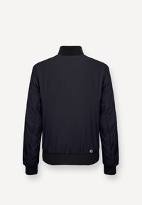 Schwarze leichte Bomberjacke mit gerippten Bündchen und Bund, von hinten auf weißem Hintergrund gezeigt.