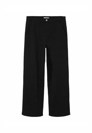 Zwarte rechte broek met zijzakken, riemlussen en een knoopsluiting op de tailleband op een witte achtergrond.