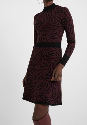 Strickkleid - bordeaux