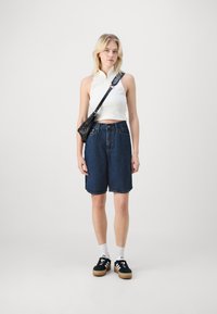 GAP JORT LOWRY - Jeansshort - medium indigo