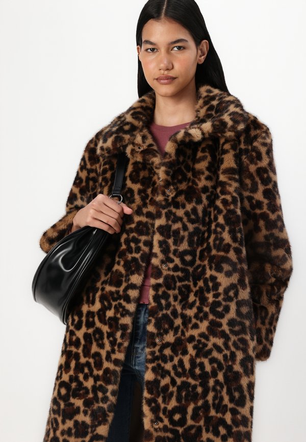 Faux Fur Coat - Classic coat - beige4