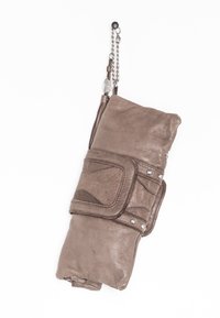 comma Pochette - brown