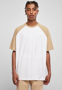 Urban Classics - RAGLAN TEE - Triko s potiskem - white unionbeige Miniatura obrázku 1