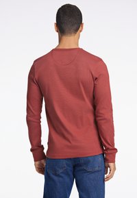 Lindbergh SOLID GRANDDAD - Maglietta a manica lunga - dk red
