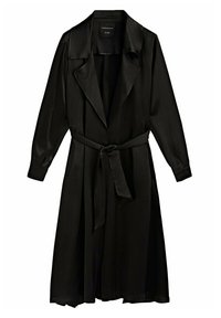 Czarny, długi płaszcz trencz z paskiem, o szerokich klapach i mankietach, midi długości, wykonany z lekkiego materiału.