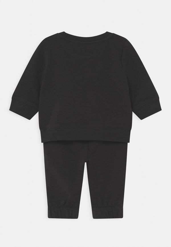 MONOGRAM UNISEX SET - Tracksuit4