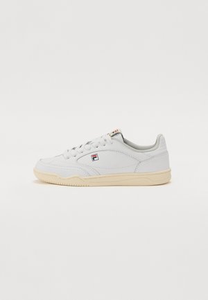 Fila, SLANTSHOT L - Αθλητικά παπούτσια - white/antique white