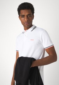 BOSS PAUL - Poloskjorter - natural