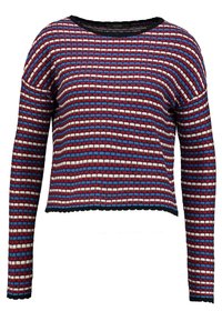 Gebreide trui met lange mouwen, voorzien van een veelkleurig horizontaal gestreept patroon in rood, wit en blauw. Geplooide zoom en halslijn.