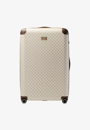 Harde koffer in beige met een geometrisch patroon. Bruine accenten en een metalen logoplaatje, voorzien van een gladde zwarte wielenbasis.