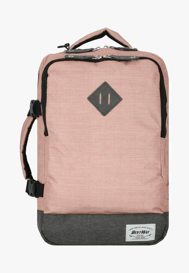 Rucksack aus weichem pinken Stoff mit einem grauen Boden. Verfügt über zwei obere Reißverschlüsse, einen Diamant-Patch und verstellbare seitliche Riemen.