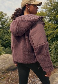 Next REGULAR FIT TEDDY BORG - Jachetă de iarnă - rose pink