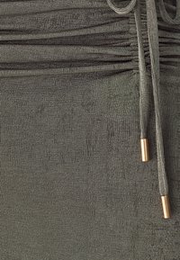 BWLDR - Spódnica ołówkowa