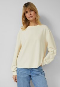 Valitud, helles beige