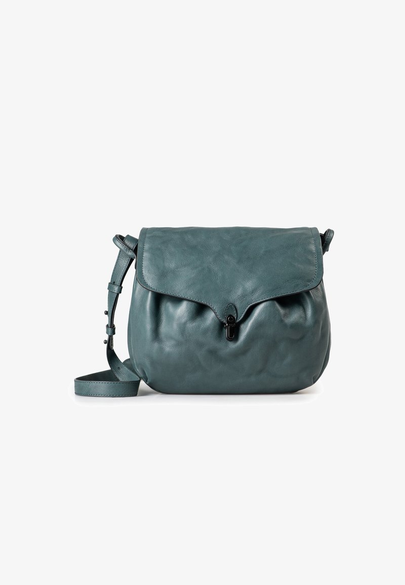 Türkise Leder-Schultertasche mit Klappenverschluss, verstellbarem Tragegurt und glatter Textur. Verfügt über einen schwarzen Verschluss und eine weiche, abgerundete Form.