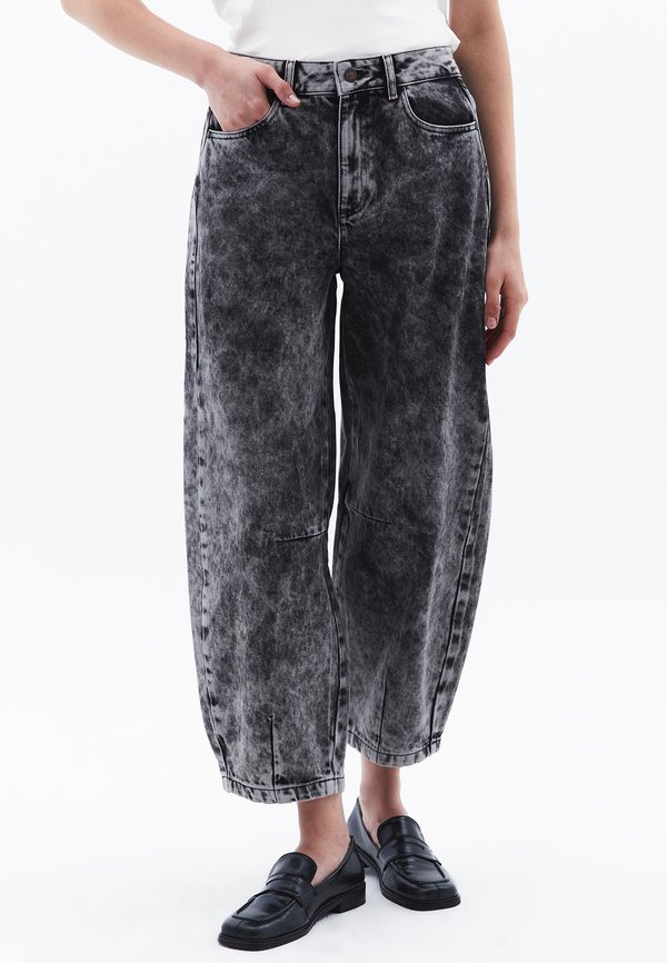 MID RISE BARREL FIT  - Jeans Relaxed Fit