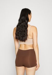 Spanx SPANXSHAPE™ EXTRAORDINARY BOYSHORT - Shapewear - chestnut brown