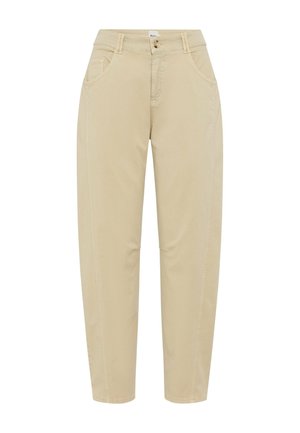 Beige gerade geschnittene Hose mit vorderen Taschen, Gürtelschlaufen, Reißverschluss und Knopfverschluss, vor weißem Hintergrund dargestellt.