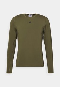 Wybrany, olive strata