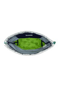 Vastag párnázott táska belseje kék és zöld szövetből, mesefigurás mintával. Szürke béléssel, ovális alakzattal és zsinóros zárással.