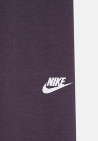Nike Sportswear Pajkice - dark raisin/white