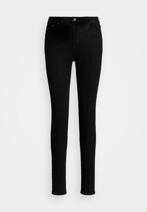 Fekete skinny farmernadrág sima textúrával. Közepes derékvonallal, klasszikus öt zsebes kialakítással és fém gombos záródással rendelkezik.