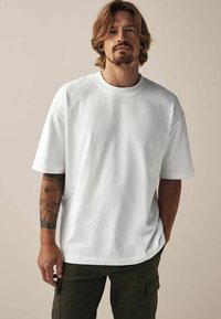 Next RELAXED FIT HEAVYWEIGHT OVERSIZED - Tricou basic - white