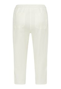 Pantalons capri blancs en lin avec une taille élastique et deux poches arrière, présentant une texture lisse et un design à jambes droites.