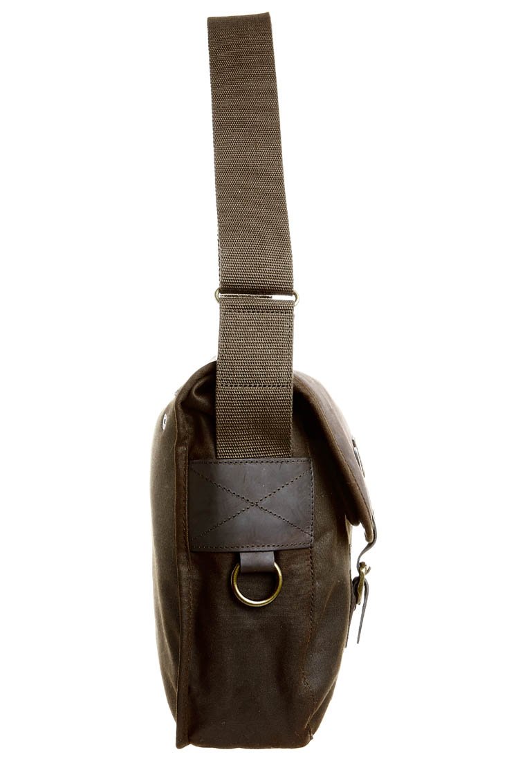 Barbour Tarras ショルダー バッグ　オリーブ Barbour バブアー BARBOUR バッグ ショルダーバッグ WAX LEATHER