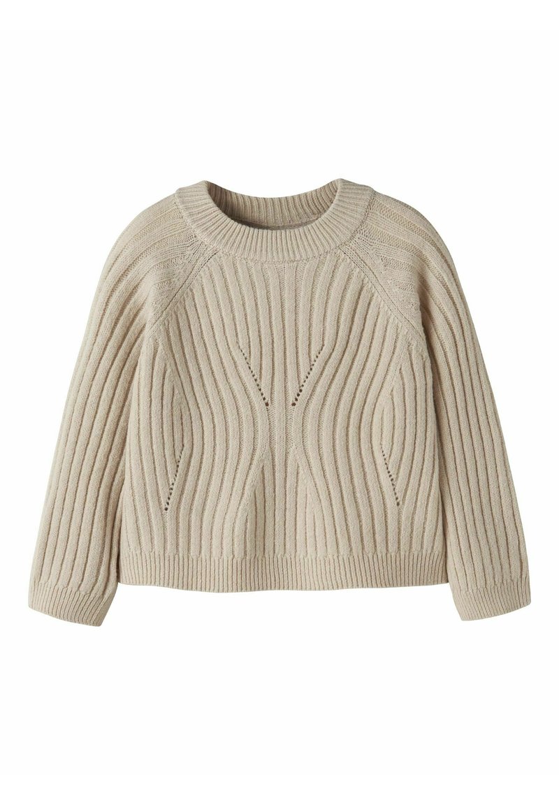 Pull en tricot beige avec une texture côtelée, présentant un col rond et des manches raglan. Les détails incluent des motifs ondulés et de petites découpes.