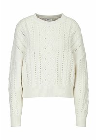 Witte gebreide trui met een kabelbreipatroon, ronde hals en geribde manchetten. Korte, boxy pasvorm met textuurdetails.