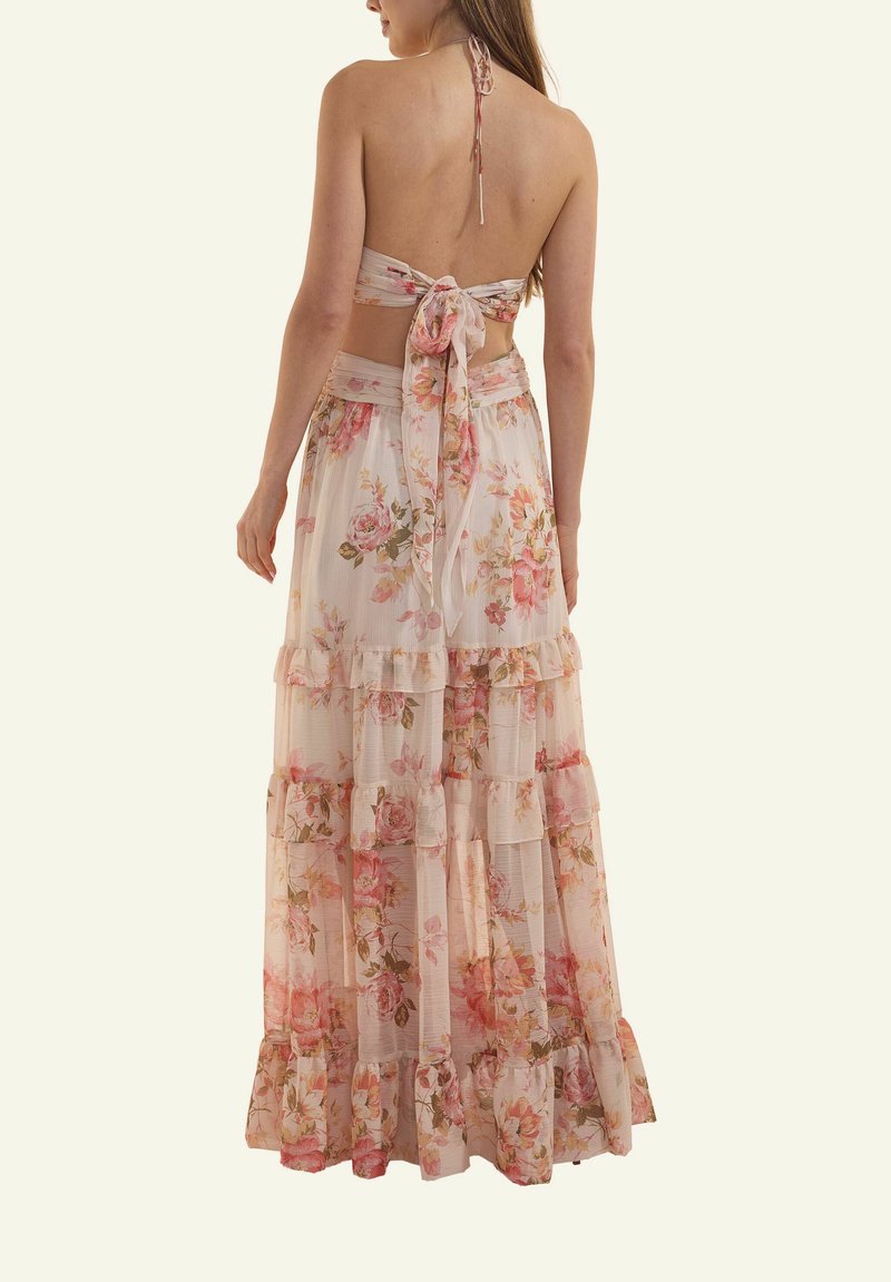 everlasting romance blush floral maxi dress Four Dresses I Wore To Fall Weddings This Year -