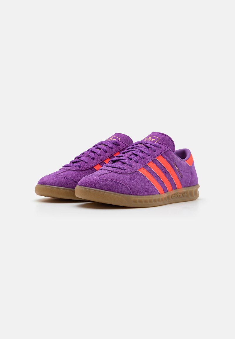 adidas Originals HAMBURG - Tenisky - active purple/solar red/gold metallic