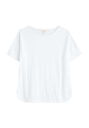 Witte katoenen T-shirt met ronde hals, korte mouwen en een ronde zoom. Gladde textuur zonder zichtbare patronen of accenten.