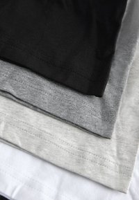 Non sélectionné, grey