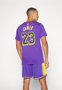 Nike Performance NBA LEBRON JAMES LOS ANGELES LAKERS TEE - Klubbklær - field purple