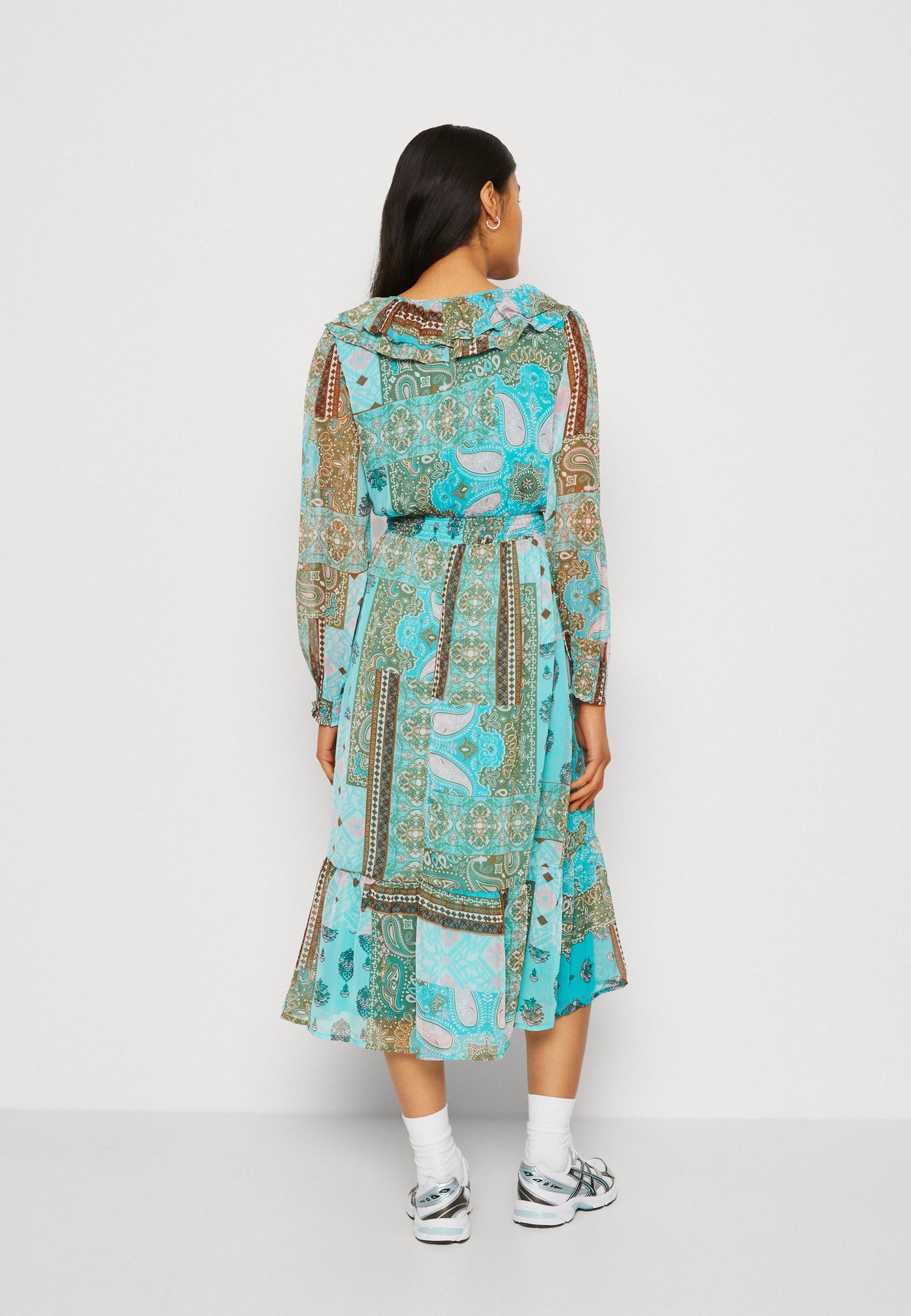 ONLSTELLA PATCH MIDI DRESS